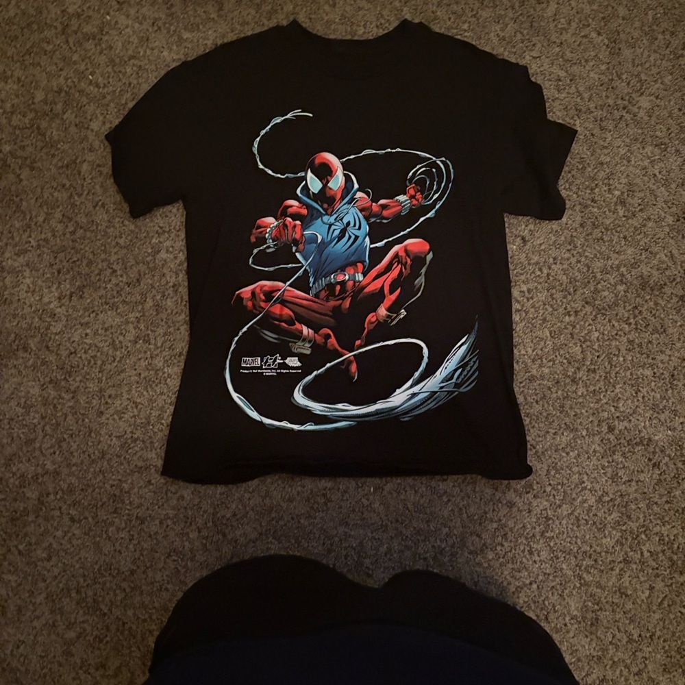Black Graphic T-Shirt with Red and Blue Design SPIDER-MAN HUF LARGE